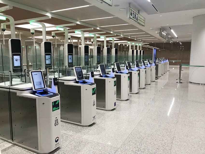 7月10日開始，在指定機場出境的外國旅客不需申請也能走自動通關。 圖：韓國觀光公社官網／翻攝（照片提供者為法務部）