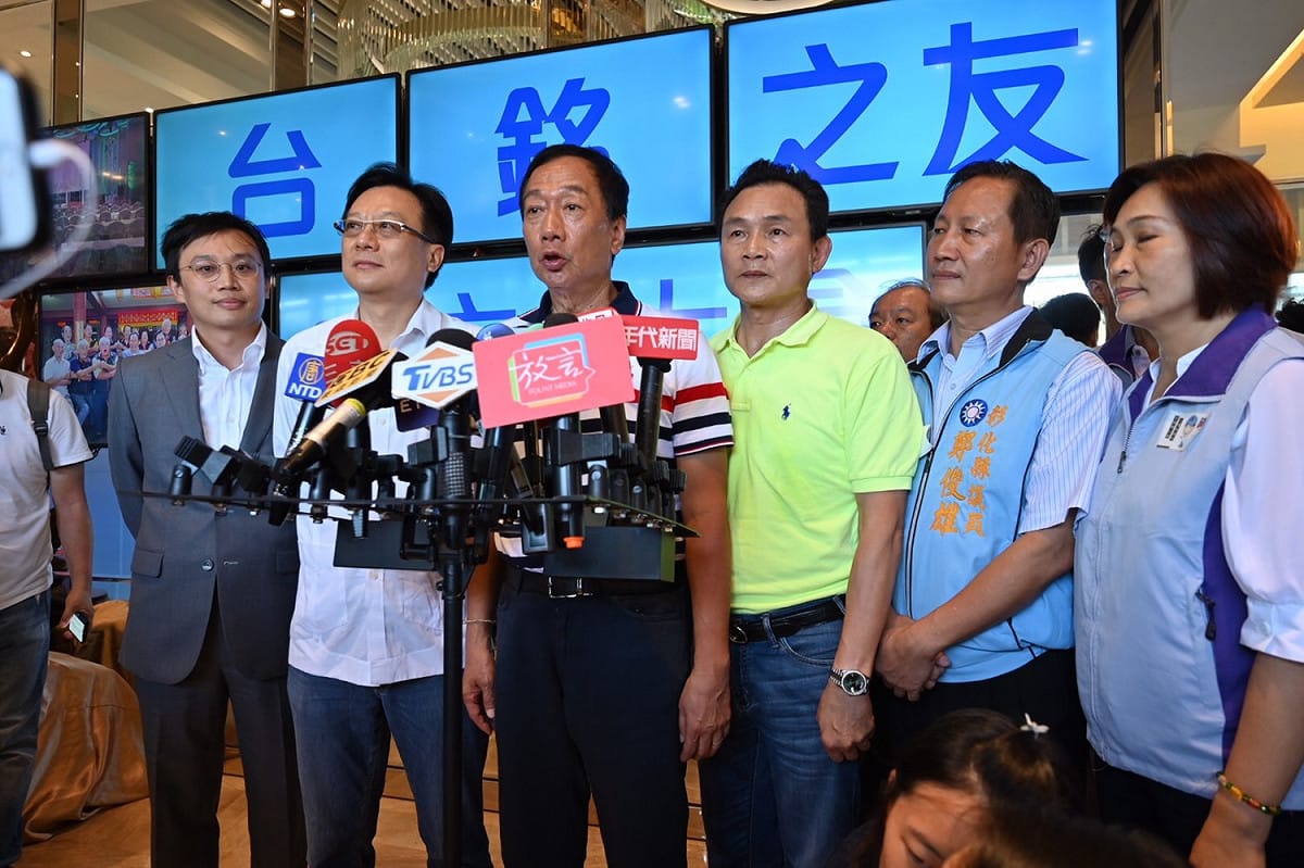 郭台銘說，外界建議的任何選項他都會列入考慮，「只要我們能夠在2020年大選組成勝利者聯盟保住中華民國，讓中華民國在全世界發亮發光，這就是我的目標。」 圖：郭台銘競選辦公室／提供