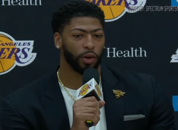 Anthony Davis。 圖：翻攝自YOUTUBE