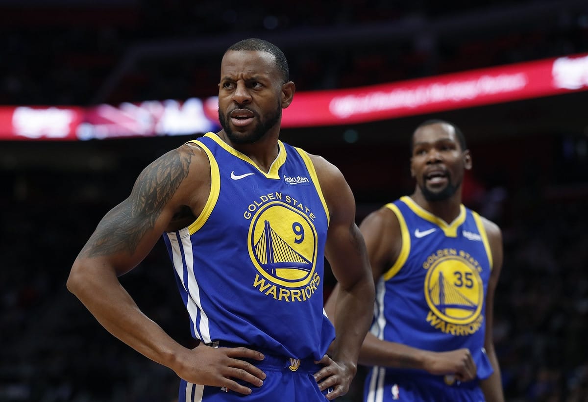 前勇士老將精神領袖Andre Iguodala(左)和Kevin Durant。 圖：美聯社／達志影像