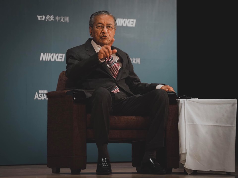 馬來西亞首相馬哈迪上任以來，發誓要重新談判或取消前朝授權的「不公平」工程合約。 圖：翻攝自馬哈迪臉書