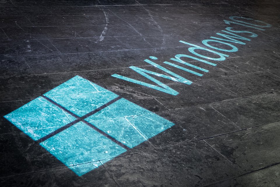 微軟有意將過去針對個人電腦推出的防毒軟體「 Windows Defender ATP 」擴展到兩大手機系統及Linux平台，最快可能在本週的全球資訊安全大會公布此消息。圖為示意圖。 圖：翻攝自微軟臉書