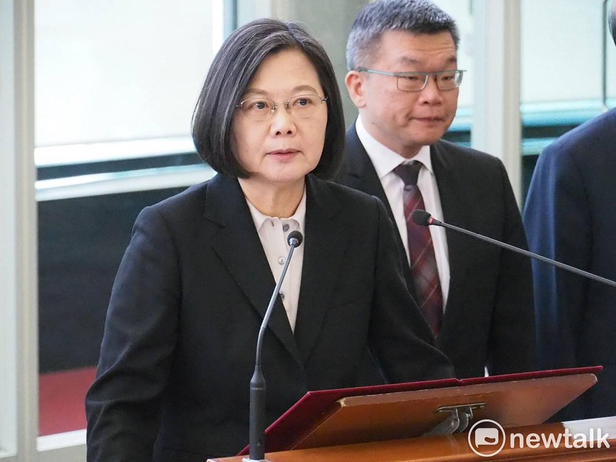 蔡英文22日中午返抵國門發表談話表示，本次出訪過境美國時間較久，與美方各界人士交流更多，與美方關係也較過去「深化」。 資料照片：林昀真／攝