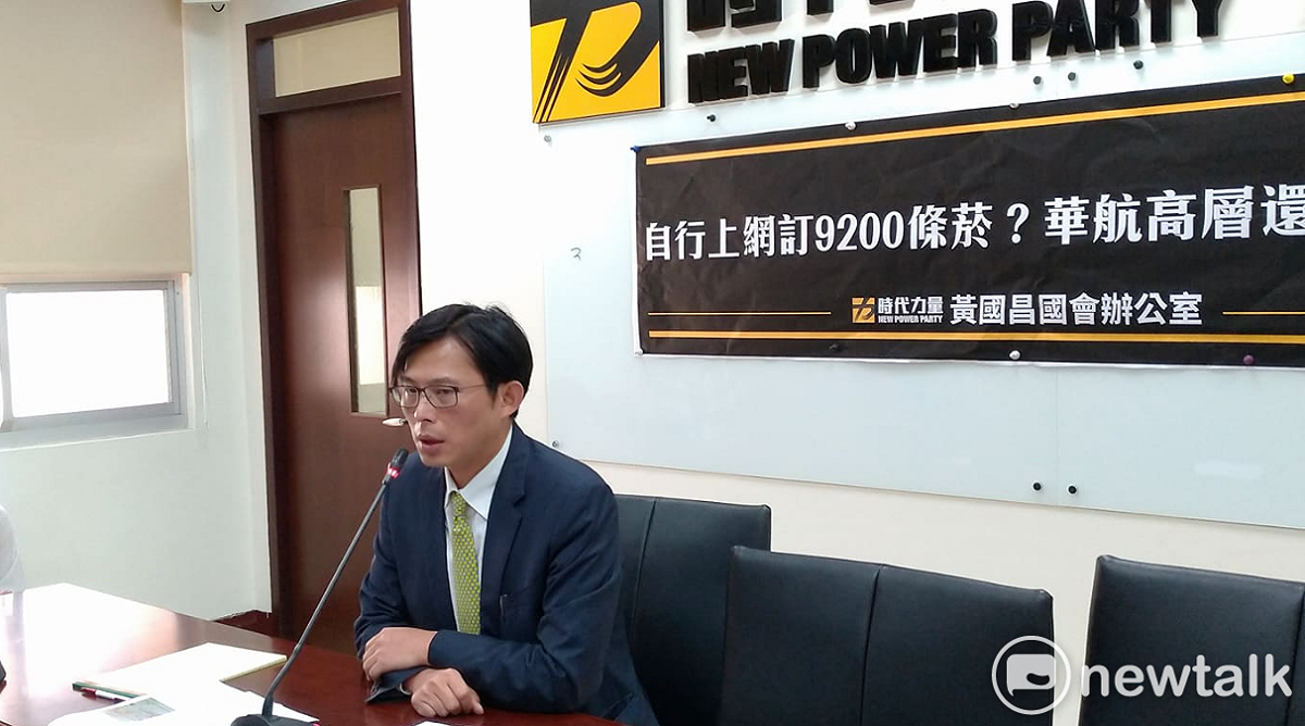 黃國昌痛批華航至今還在扯謊。 圖:陳佩君/攝