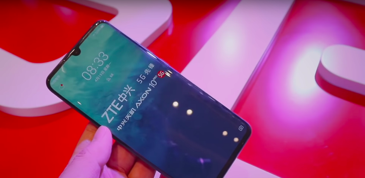 中國首支5G手機問世：售價2.25萬元、下載1GB僅需4秒。 圖：ifeng Tech／YouTube