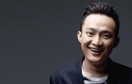 中國加密貨幣創業家孫宇晨今天宣布，由於健康因素，他已將和億萬富豪巴菲特共進慈善午餐的時間延後。 圖 : 翻攝自sohu.com