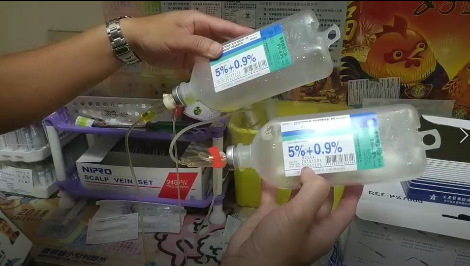 桃園八德某診所爆出提供過期３年的點滴給民眾施打。 圖：桃園市政府衛生局／提供