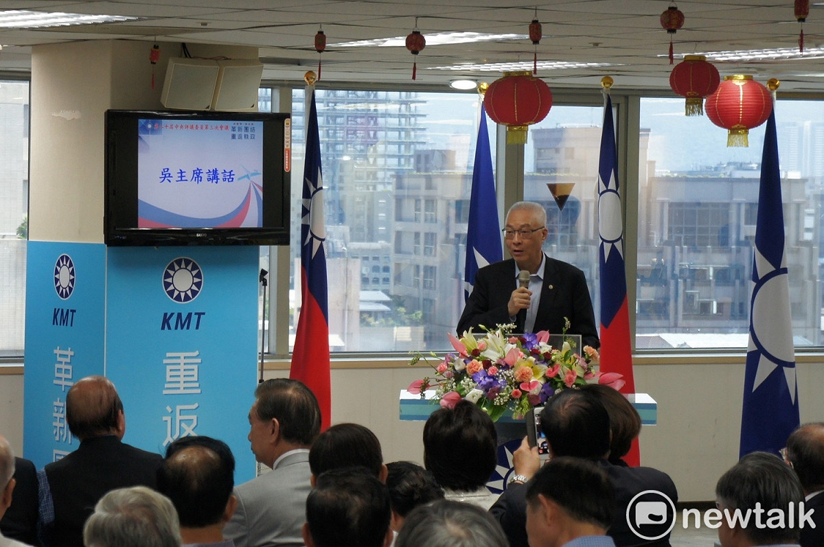 國民黨主席吳敦義於中評會上致詞。 圖：黃建豪/攝