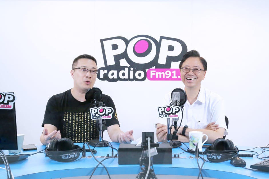 前行政院長張善政接受電台專訪。 圖：《POP搶先爆》／提供（資料照）