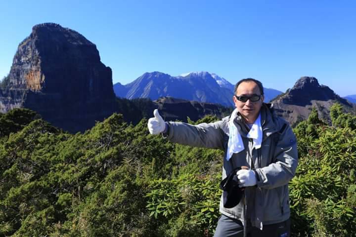 高市教育局議會聯絡員黃淵源，將接任社會局長。 圖：翻攝黃淵源臉書