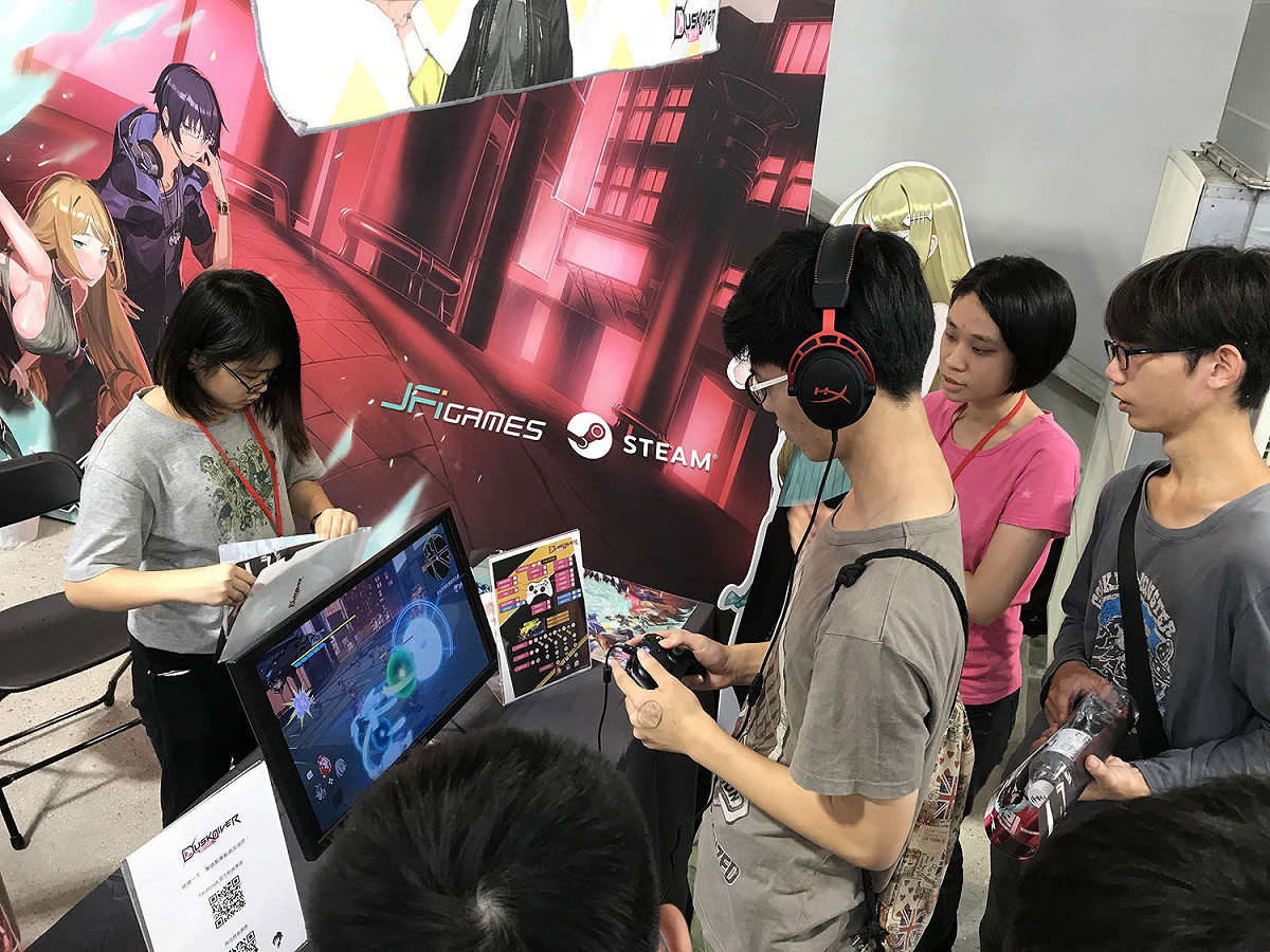 眾多粉絲玩家先行體驗 Steam 版本最新遊戲內容 圖：競鋒國際/提供