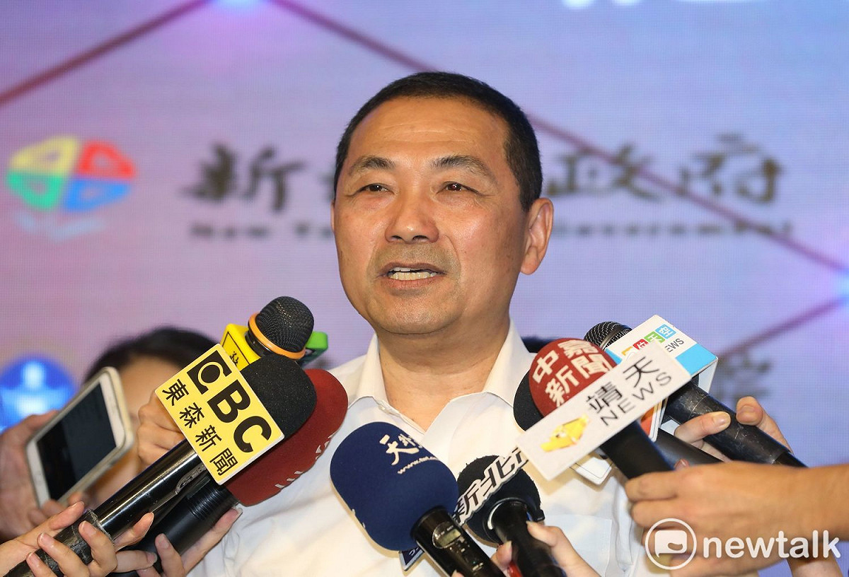 侯友宜對柯文哲組黨，只表示「一場混亂」、「我拚我的市政」。 圖：王峻昌/攝