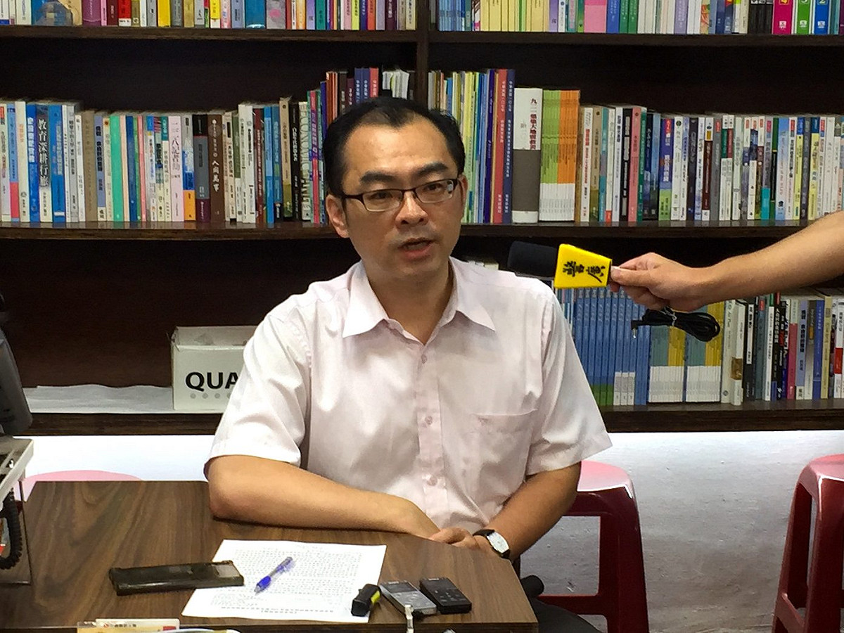 教育部技職司委員柯今尉表示，教育部令南榮科大全面停辦，同時啟動退場機制。 圖／記者黃仁杰攝，2019.08.01