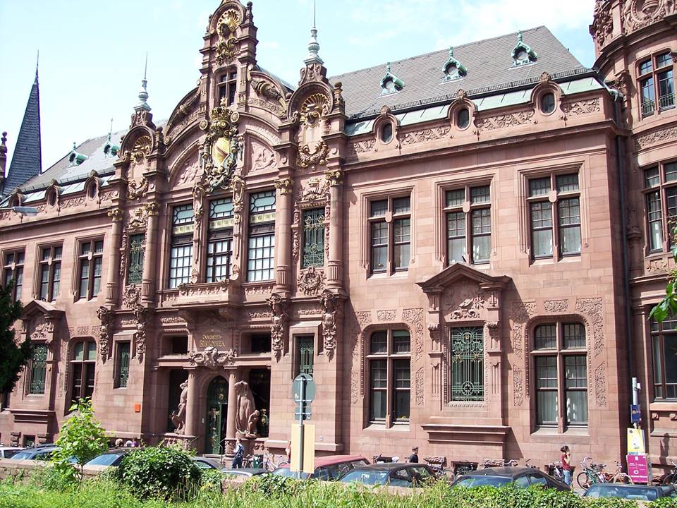 德國官員示警，中國試圖將黑手伸進德國的學術圈，不論中國留學生或德國學者都受到影響。圖為德國海德堡大學。 圖：翻攝Universitätsbibliothek Heidelberg臉書