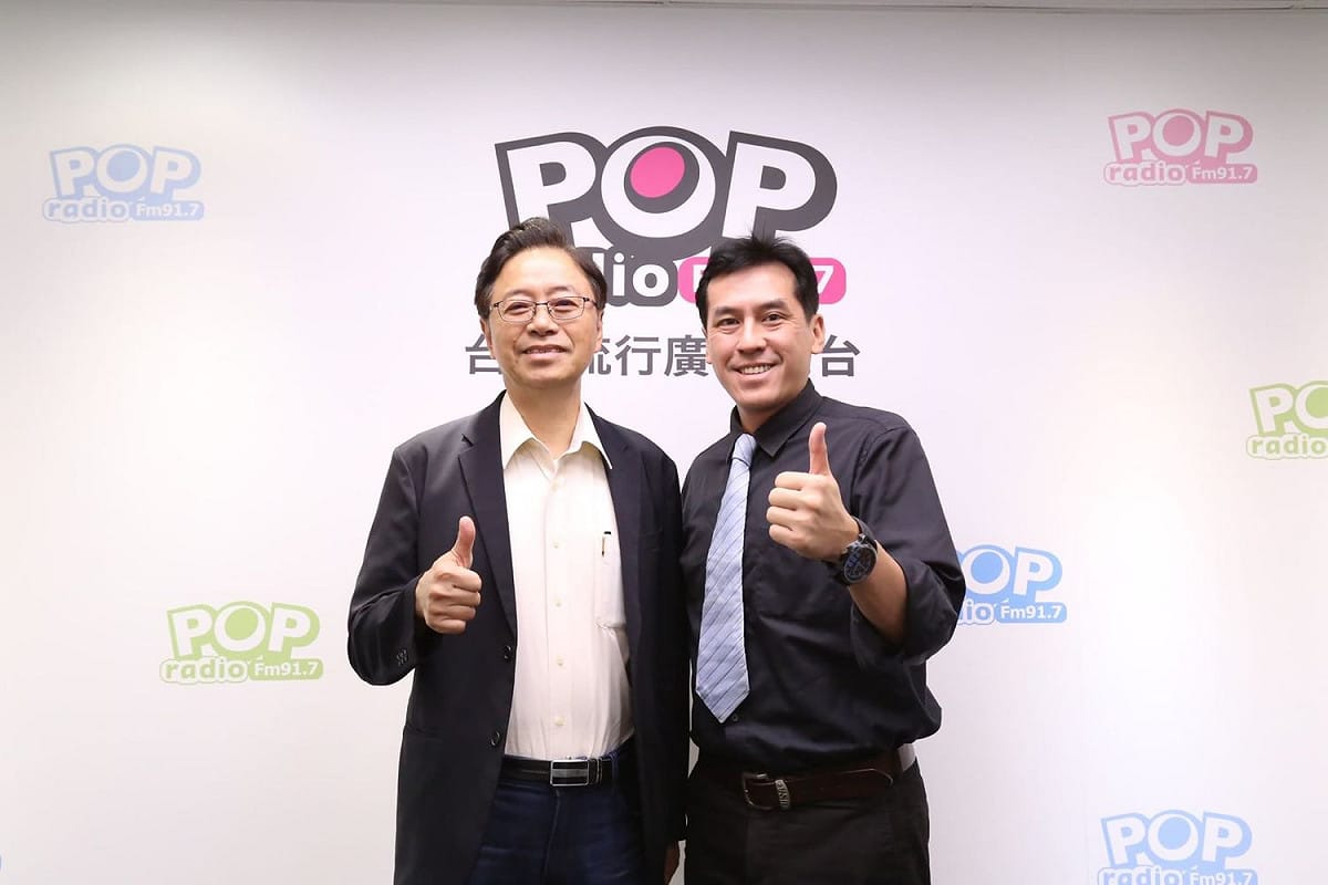 前行政院長張善政接受電台專訪。 圖：POP Raido提供