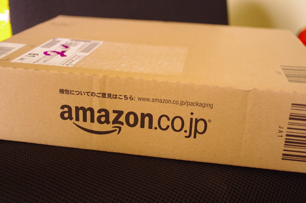 川普今天朝加徵新關稅邁進，但成員包括沃爾瑪（Walmart）跟亞馬遜（Amazon.com）的全國零售聯盟（NRF）指稱，決定加徵新關稅是一項會傷害美國消費者的錯誤策略。 圖 : 翻攝自shopback.com.tw
