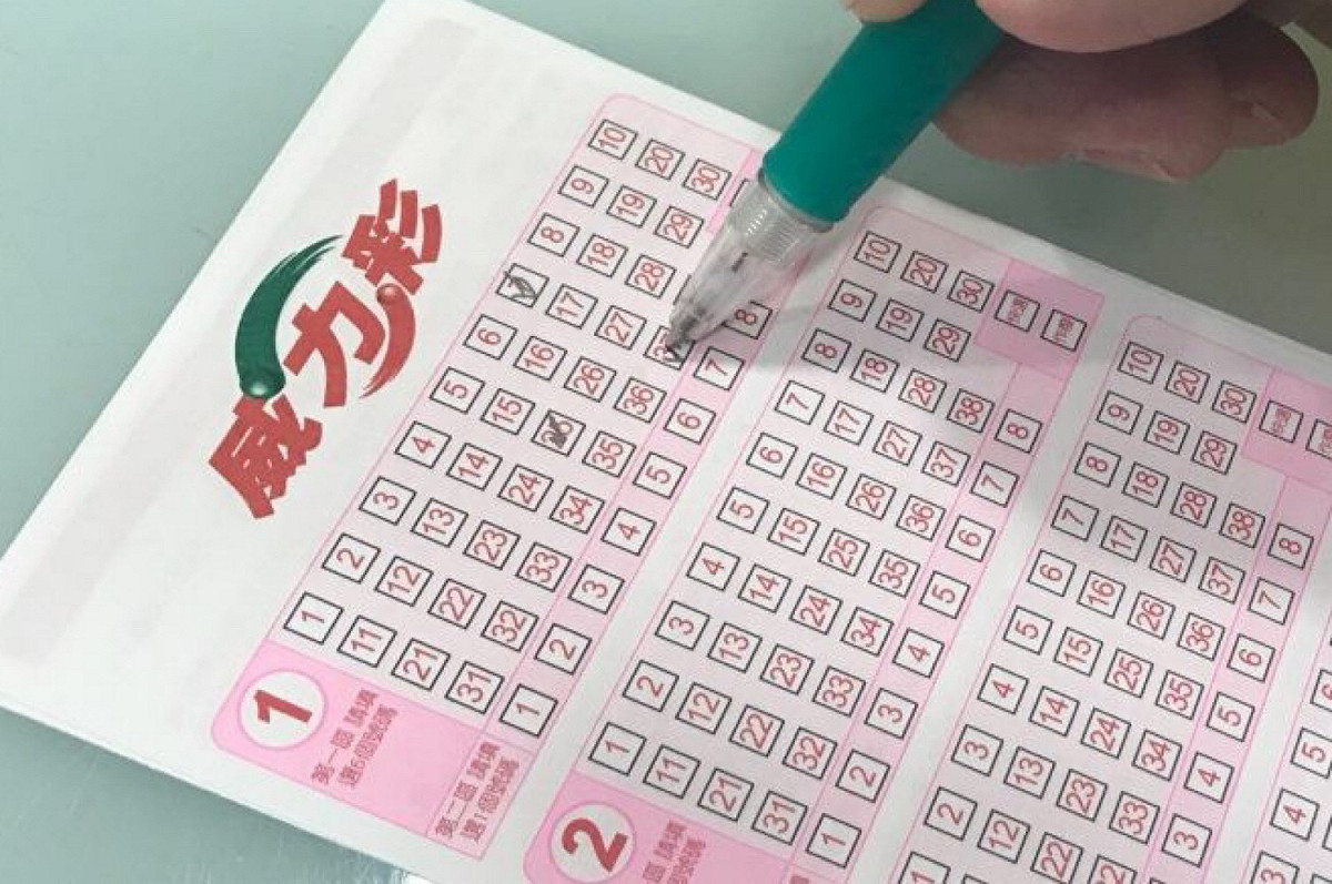 威力彩頭獎已連續44期摃龜，創史上第二長連摃紀錄，頭獎上看16.5億元，若1注獨得，將創威力彩史上第5高的單注頭獎獎金紀錄。 圖／NOWnews資料照