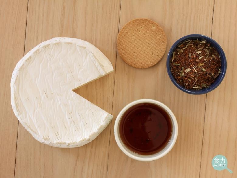 烘焙茶（ほうじ茶）ＸComté 康堤。 圖：食力／提供