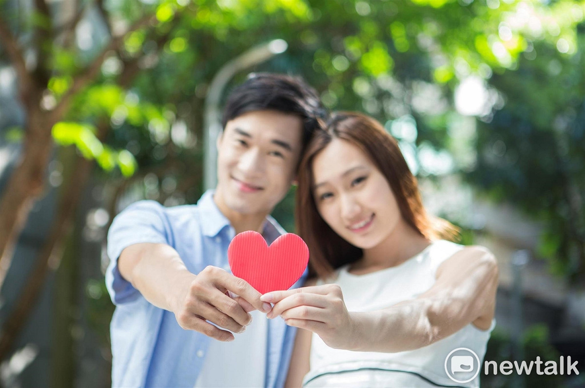 不少情人打算於今（7）日共度浪漫七夕佳節，疾管署與國健署提醒，民眾可別因一時「性」起，發生不安全性行為。 圖：新頭殼資料照