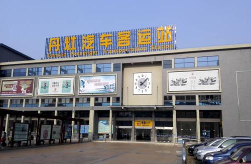 中國廣東佛山的丹灶客運站，被爆有警察採集到站旅客的口水樣本，聲稱為了防範犯罪。 圖：翻攝自中國百度網站