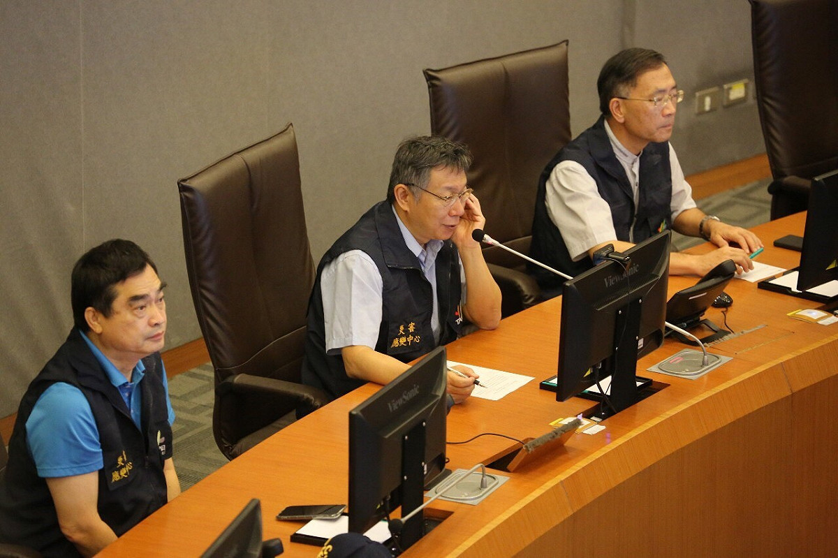 台北市長柯文哲今日赴應變中心視察。 圖：台北市政府 / 提供