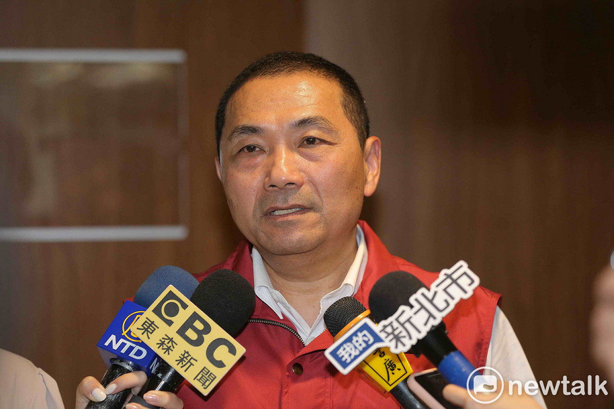 新北市長侯友宜對於洪秀柱參選台南立委的氣魄，表示值得鼓勵、支持。 圖：王峻昌/攝 (資料照片)