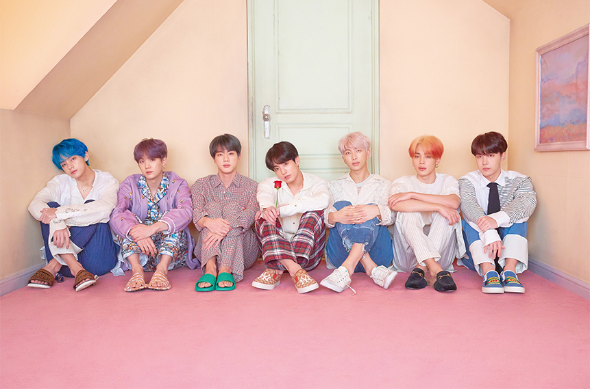 除了全新章節推出之外，本次更新《BTS WORLD》更加入夏日限定活動「聽見大海」 圖：翻攝自 BigHit Entertainment