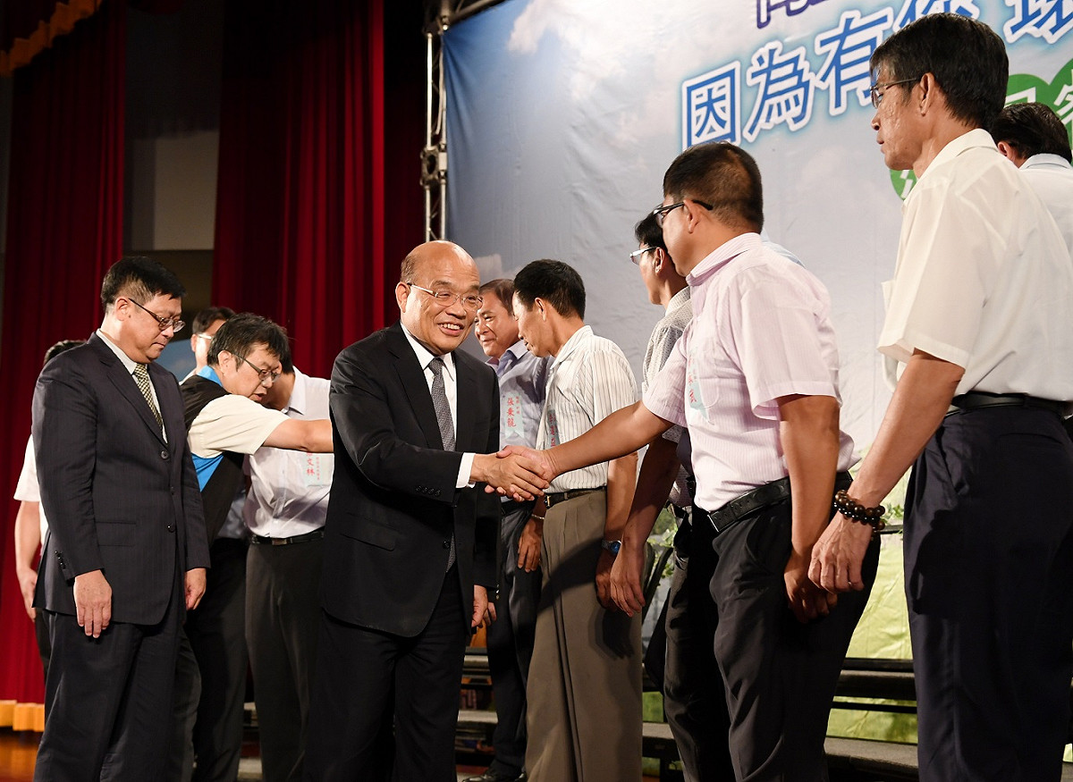 行政院長蘇貞昌今（13）日中午出席在圓山飯店舉辦的「向全國清潔人員致敬 因為有您環境更美麗」感恩餐會。 圖：行政院提供