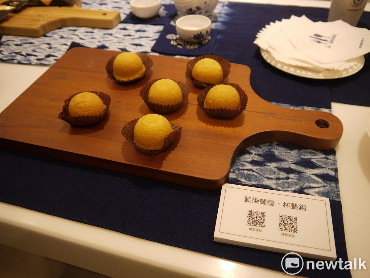 藍染餐墊、杯墊組作品。 圖 : 唐復年/攝