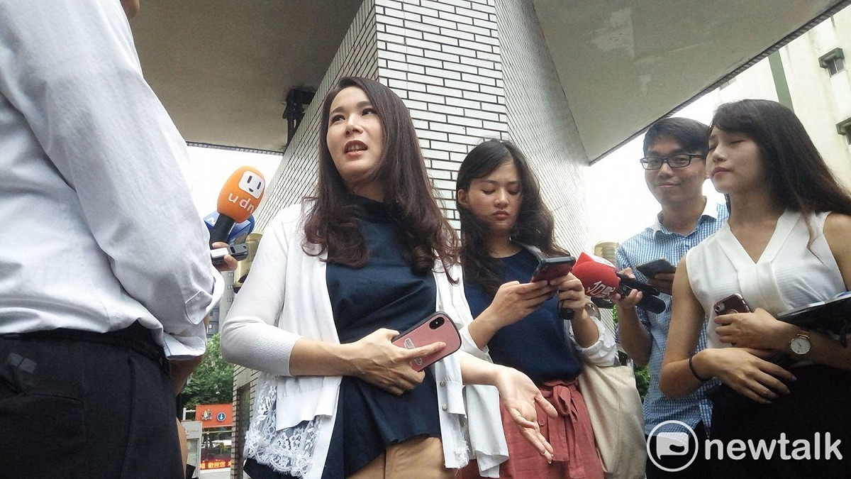 永齡基金會執行長劉宥彤說明三方幕僚溝通後結論。 圖：黃建豪/攝
