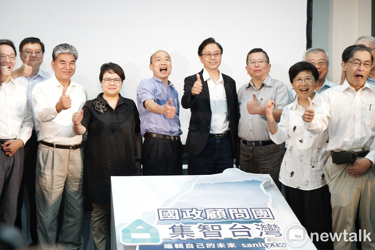 國民黨總統參選人韓國瑜國政顧問團今(17)日對外公布首波100位成員名單，由國政團總召張善政領軍，杜紫軍、李鴻源、蔡玉玲三人擔任副總召。 圖：張良一/攝