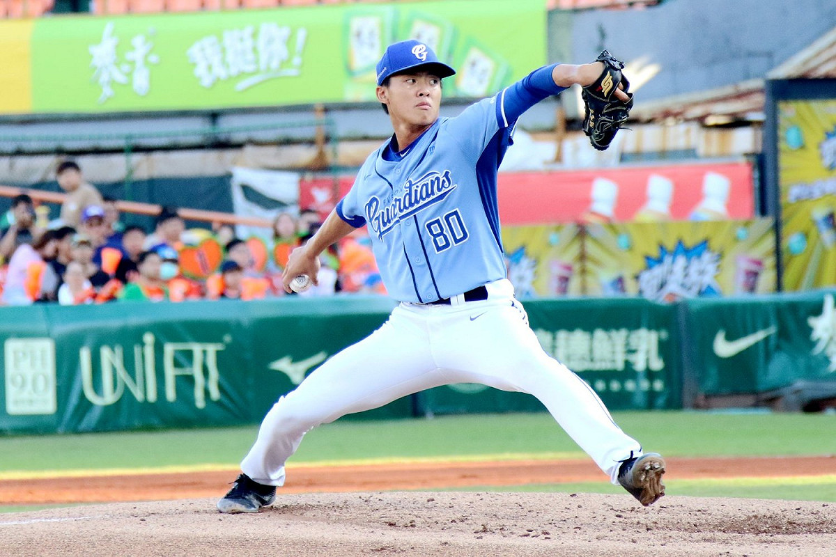游霆崴先發初登板就奪勝。 圖 : nownews/提供