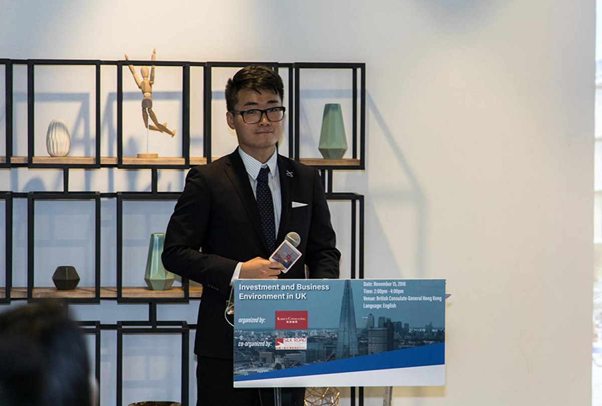 英國駐港總領事館職員鄭文傑本月8日於深圳乘搭高鐵返回香港時失聯，懷疑遭到中國警方拘留。 圖：翻攝Simon Cheng臉書