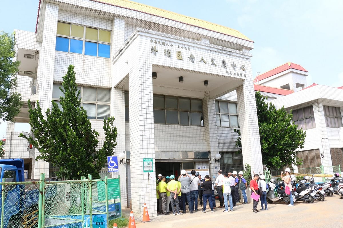 蔡其昌率相關單位會勘外埔文康中心。 圖：蔡其昌辦公室/提供