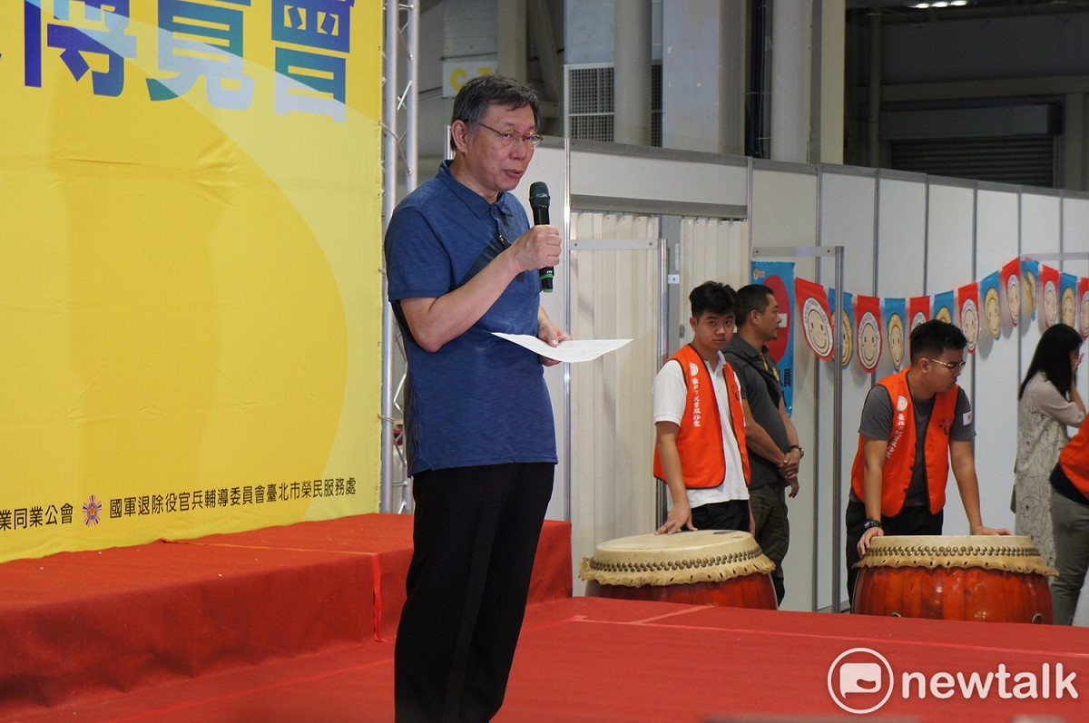台北市長柯文哲談論旺中集團蔡衍明。 圖：黃建豪/攝