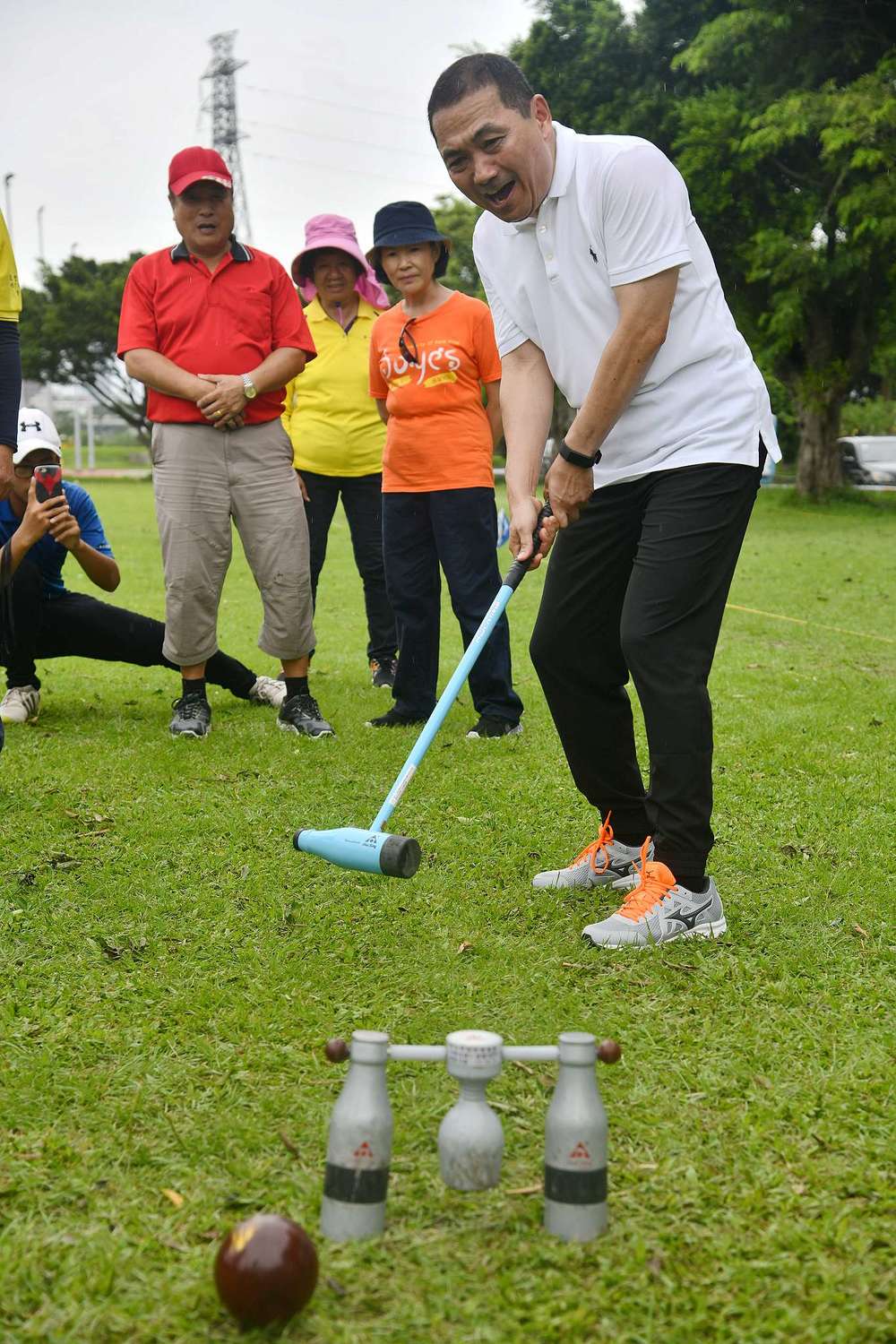 新北市長侯友宜對於被形容最接地氣、最認真，還被市民拱選總統，表示他好好拚市長，把好成績做出來，才是他現在最想要的，其他都是假的。 圖：新北市政府提供