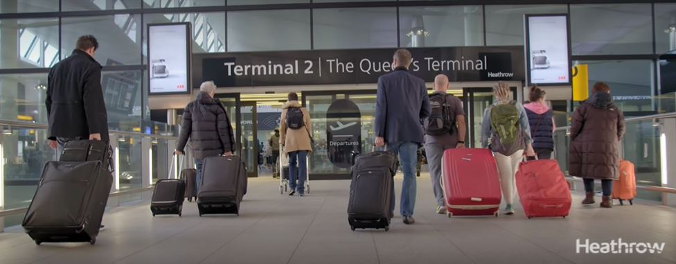 目前，倫敦希斯洛機場（Heathrow Airport）已在進行3D行李掃描設備測試。 圖：翻攝自Heathrow機場 YouTube