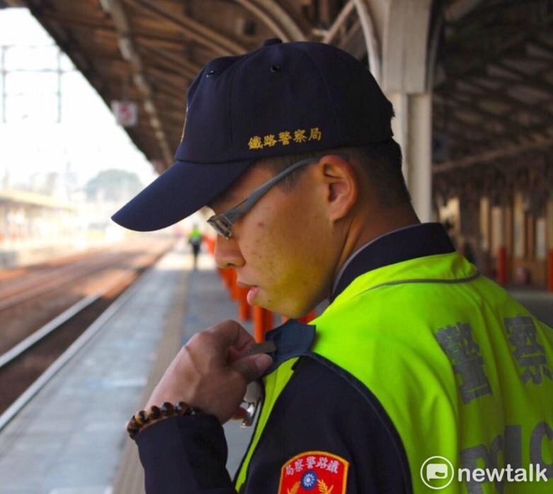 嘉義鐵路警察李承翰為了保護列車上乘客，遭兇嫌刺殺身亡，檢方將兇嫌起訴。 圖：讀者/提供