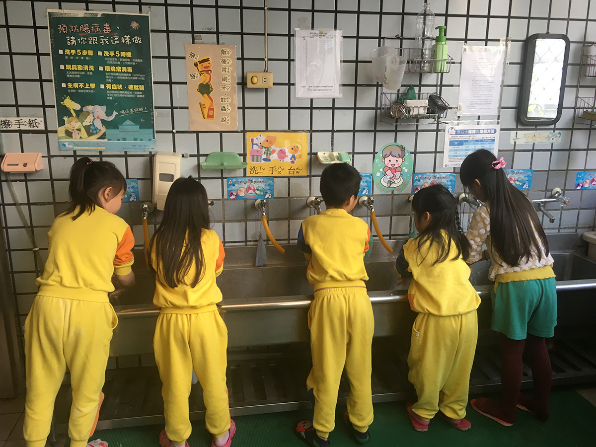 腸病毒疫情創五年同期新高，疾管署呼籲落實小孩腸病毒不上學。（資料照） 圖：新北市衛生局／提供