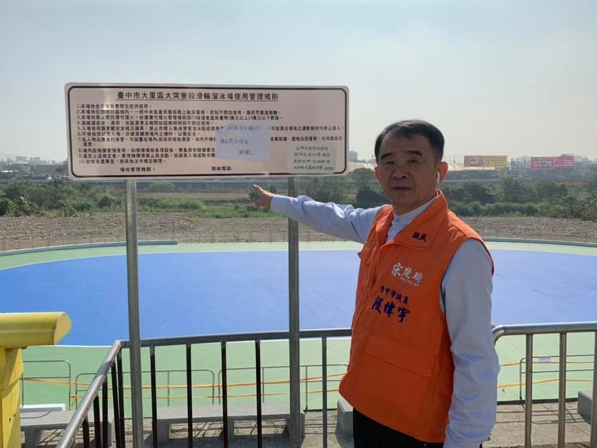 親民黨台中市議員段緯宇憤慨地表示「又看到國民黨的齷齪」，指現在韓國瑜的情況令他想起2000年總統大選的連戰。 圖：翻攝自段緯宇臉書