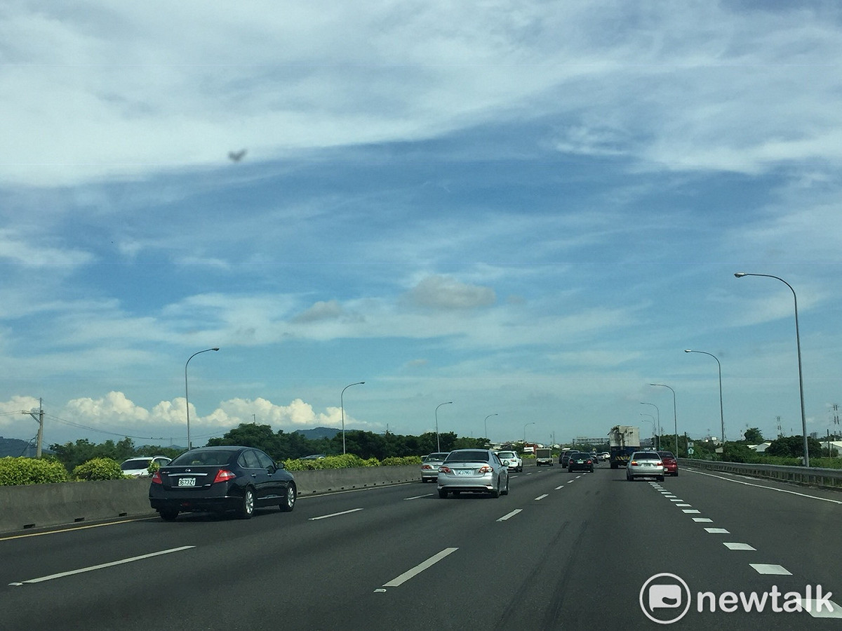 交通部高速公路局研判，中秋節連續假期以旅遊車流為主，並集中於9月13日、14日上午南向及9月14日、15日下午北向 圖：閻芝霖/攝