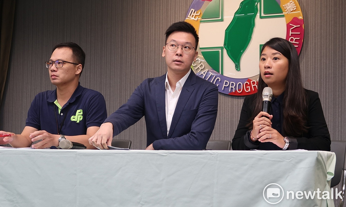 民進黨戰情及中國事務部主任林琮盛、副秘書長林飛帆及發言人薛呈懿。 圖：林朝億/攝