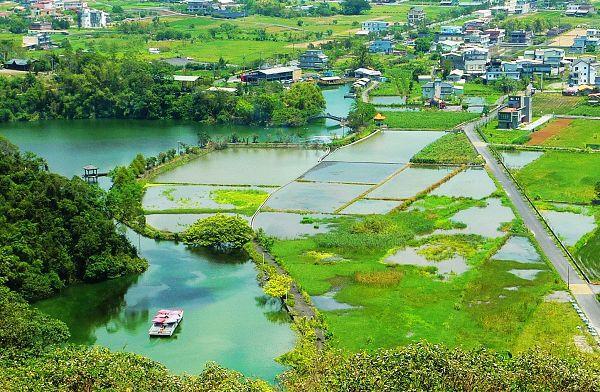 淺山不只是動物居住的地方，也包含人類活動的環境。圖為湖東村大湖風景區。 圖：翻攝自員山鄉公所網站