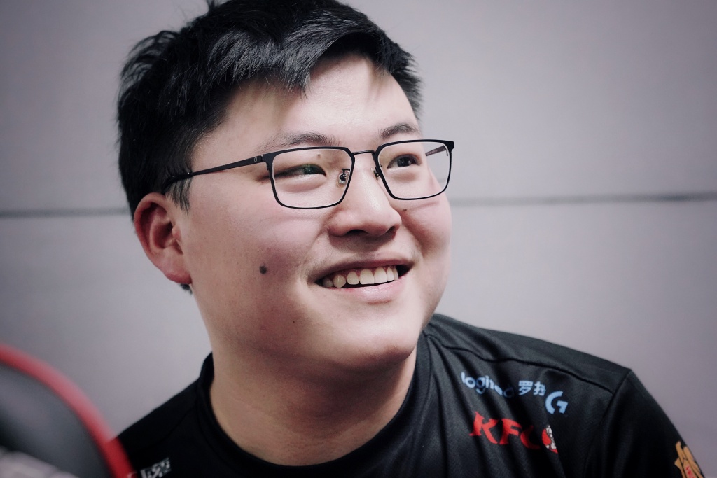 《英雄聯盟》中國戰隊 RNG AD 選手 Uzi 入選為中國電競意見領袖 圖：翻攝自 RNG 官方微博