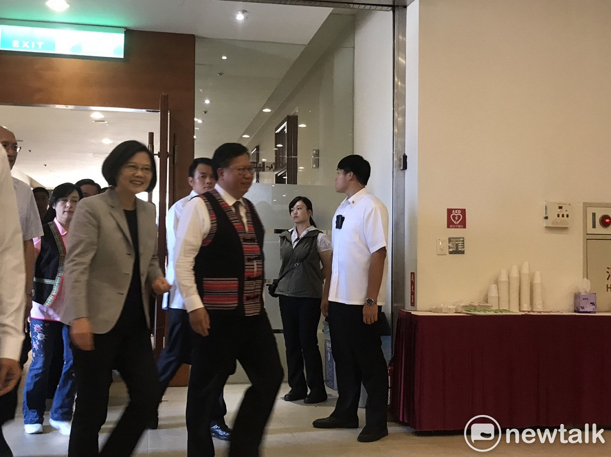 總統蔡英文表示，高鐵南延案已經討論許久，對台灣交通整體性及未來台灣發展都相當重要。 圖：林昀真／攝