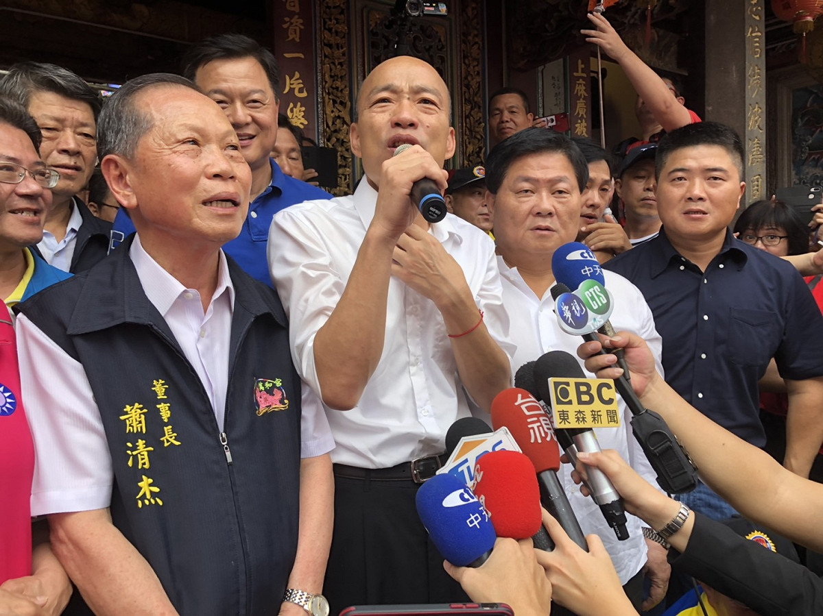 國民黨總統候選人韓國瑜赴台中市造勢。 圖：南屯區萬和宮/提供