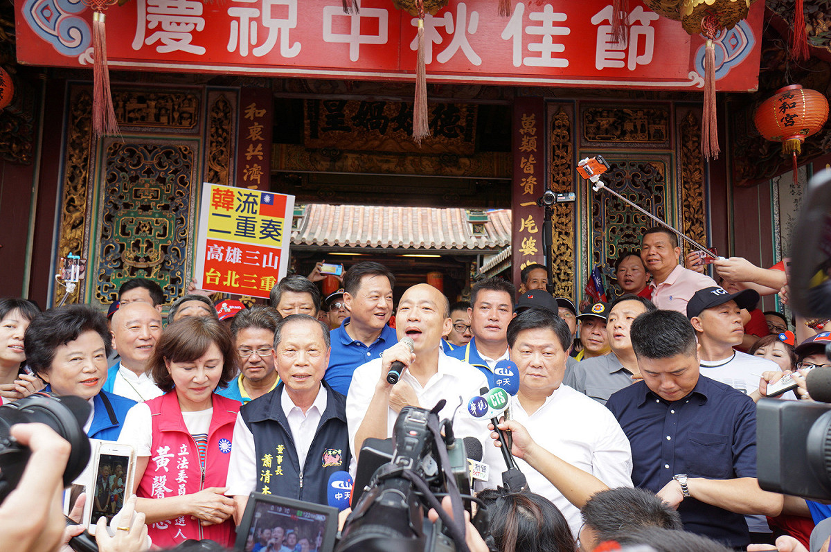 韓國瑜訪台中第一站 顏清標偕萬和宮董事長蕭清杰在場迎接