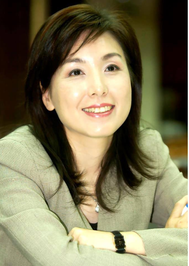 新光金控副董事長李紀珠針對鴻海前董事長郭台銘欲找她當副手一事回應，沒有這回事。 圖：翻攝李紀珠臉書