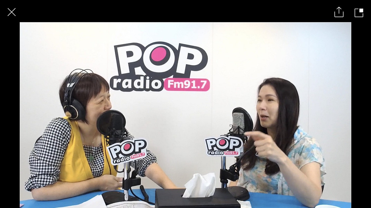 永齡基金會執行長劉宥彤（右）今（17）天上午11時接受《POP搶先爆》邱明玉專訪。 圖：截自直播畫面