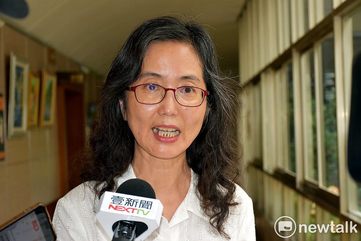 高雄市文化局主秘劉秀英指Wecare高雄斷章取義、醜化污衊文化局。 圖： 孫家銘／攝